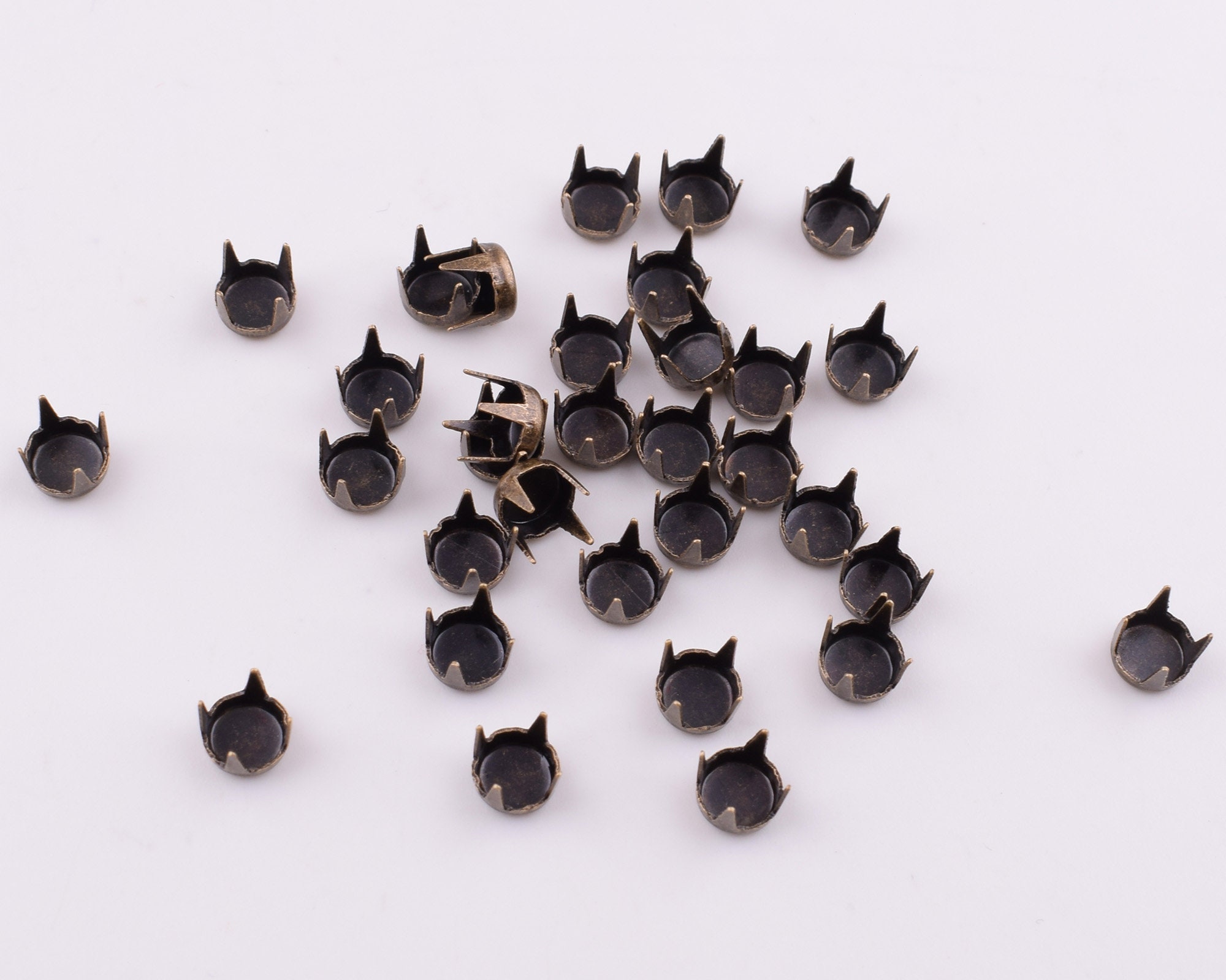 Nailheads Bronze Claws Studs,5mm Mini Round Flat Metal Brass