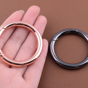 CRAFTMEMORE Metal O Ring Spring Opening Purse Making Snap Angle-Edge  O-Rings Clip Key Ring Holder 2pcs SCOF (1 1/2 Inch, Gunmetal) Inside  Diameter 1 1/2 Inch Gunmetal
