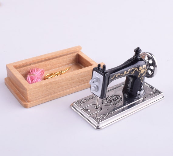 Dollhouse Miniature Sewing Machine,scissors and thread,Dollhouse Vintage Mini Sewing Machine 1:12 Scale dollhouse furniture,Gift For holiday