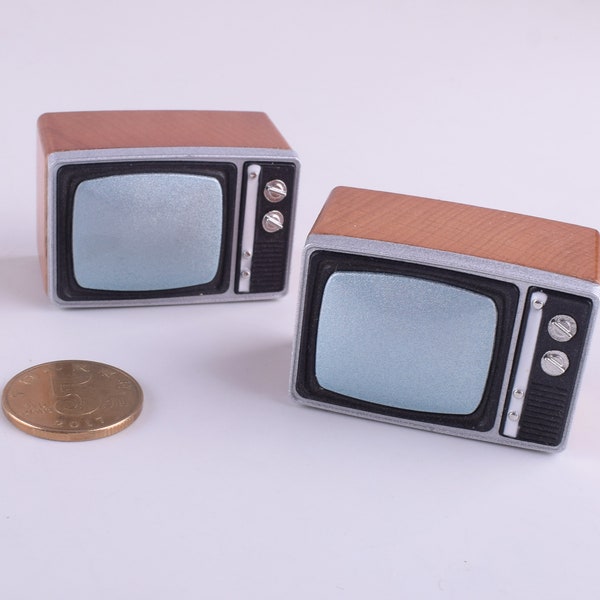 Dollhouse Miniature TV,Mini Vintage Television,French Provincial Dollhouse TV,Wood and metal 60s style Retro TV Model,Toys Hobbies (gift)