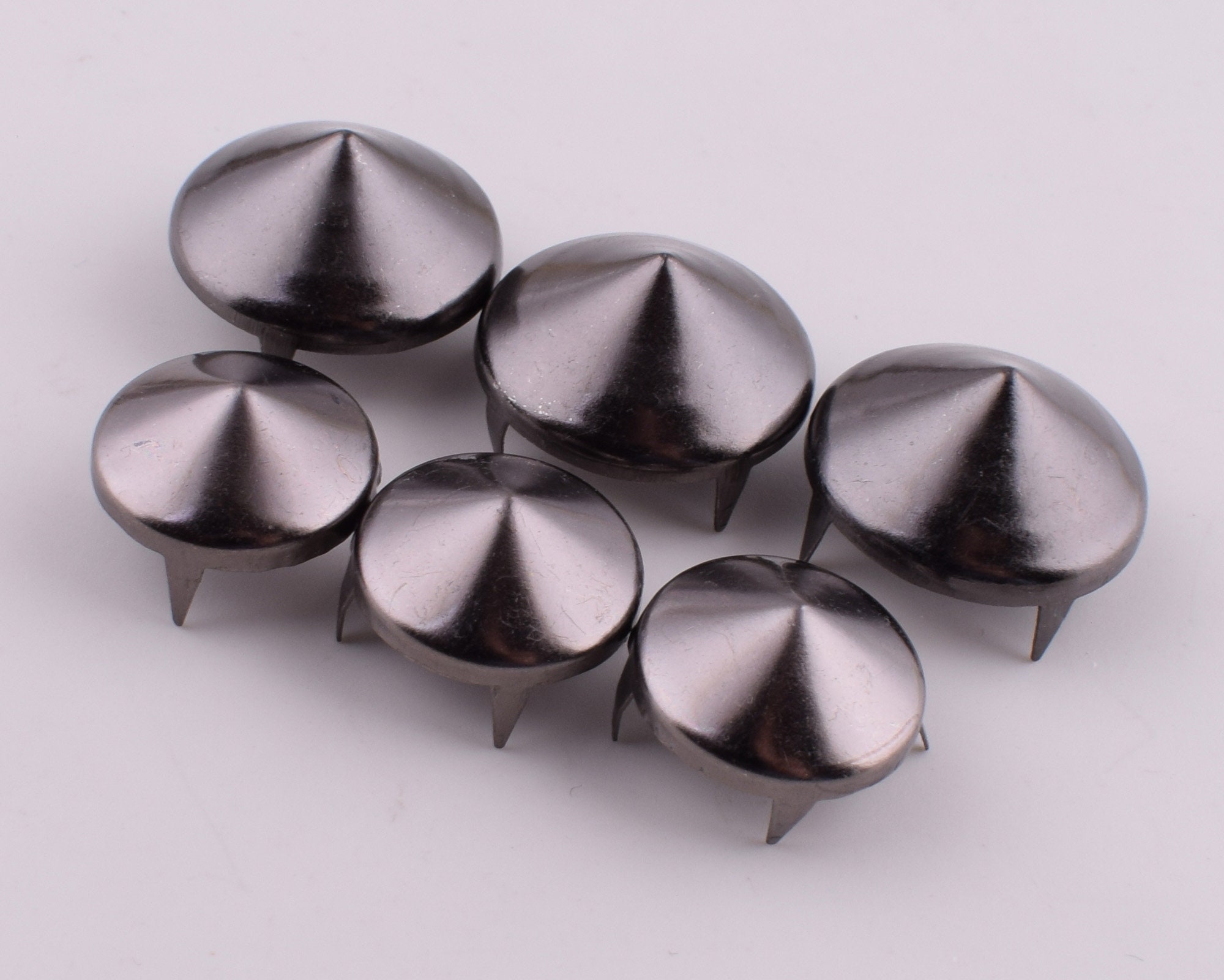 Nickel Rivets Spike Studs Claw Nail for Belt Garment Accessories - China  Rivet Stud and Metal Rivet price