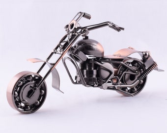 Handmade Motorcycle Model,Vintage Motor Figurine Motorbike Statue,Motorbike Desktop Ornament Home Office Decor Craft for Adults and Teens