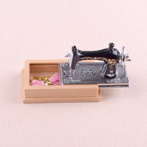 Dollhouse Miniature Sewing Machine,scissors and thread,Dollhouse Vintage Mini Sewing Machine 1:12 Scale dollhouse furniture,Gift For holiday image 5