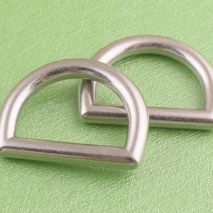 silver d-rings metal d circle d ring d loop is used to make belt or dog collar