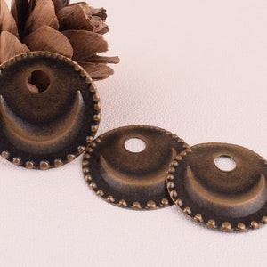 Antique Bronze disc beads,22mm Round disc pendants beads,Sun and the moon,Metal Tibetan Spacer beads For DIY Jewelry Making 30 pcs