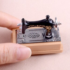 Dollhouse Miniature Sewing Machine,scissors and thread,Dollhouse Vintage Mini Sewing Machine 1:12 Scale dollhouse furniture,Gift For holiday image 4