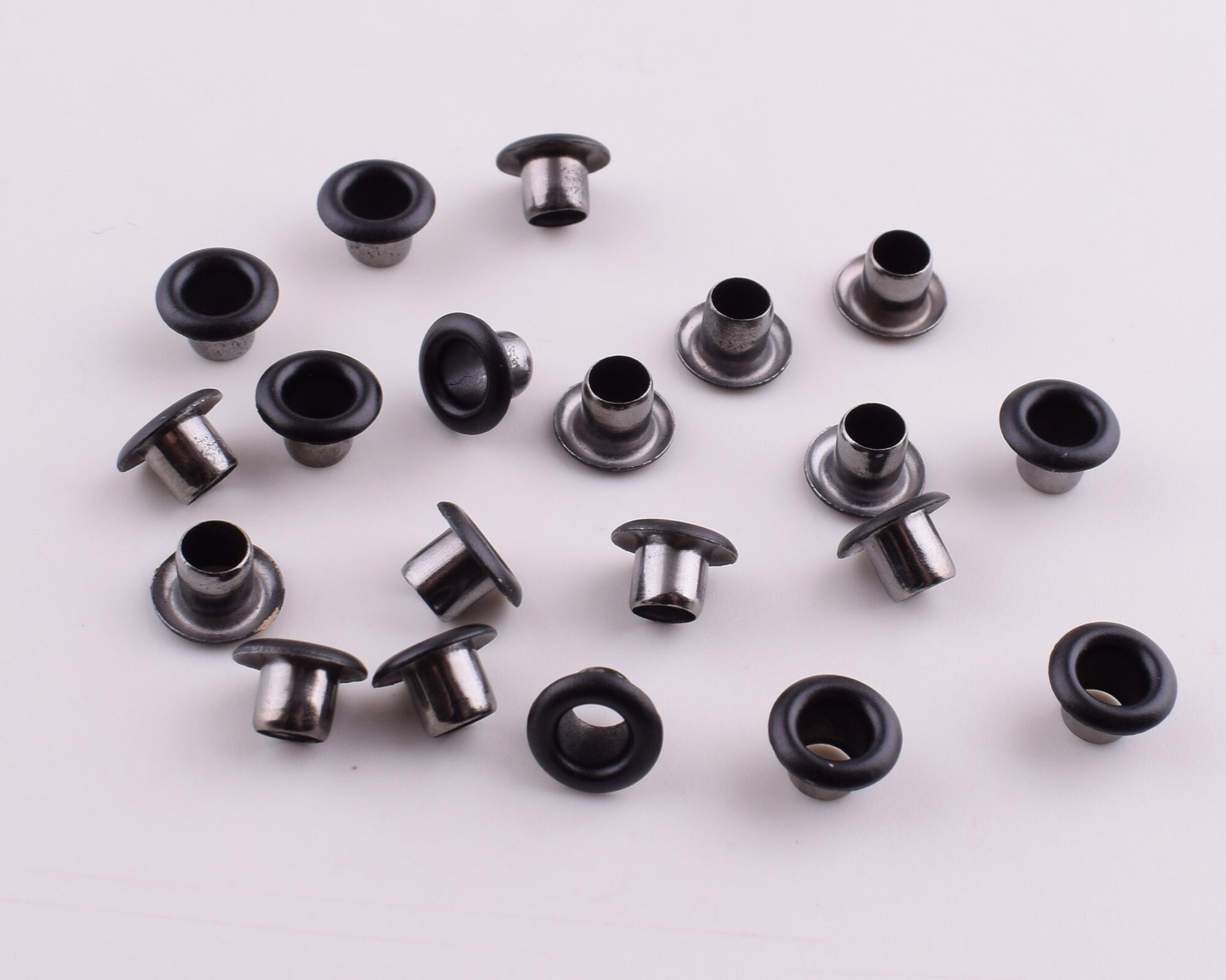 100 X 5mm Ösen Mit Dichtungsringen – Schwarz Mat Produktbild-Vorschau 3