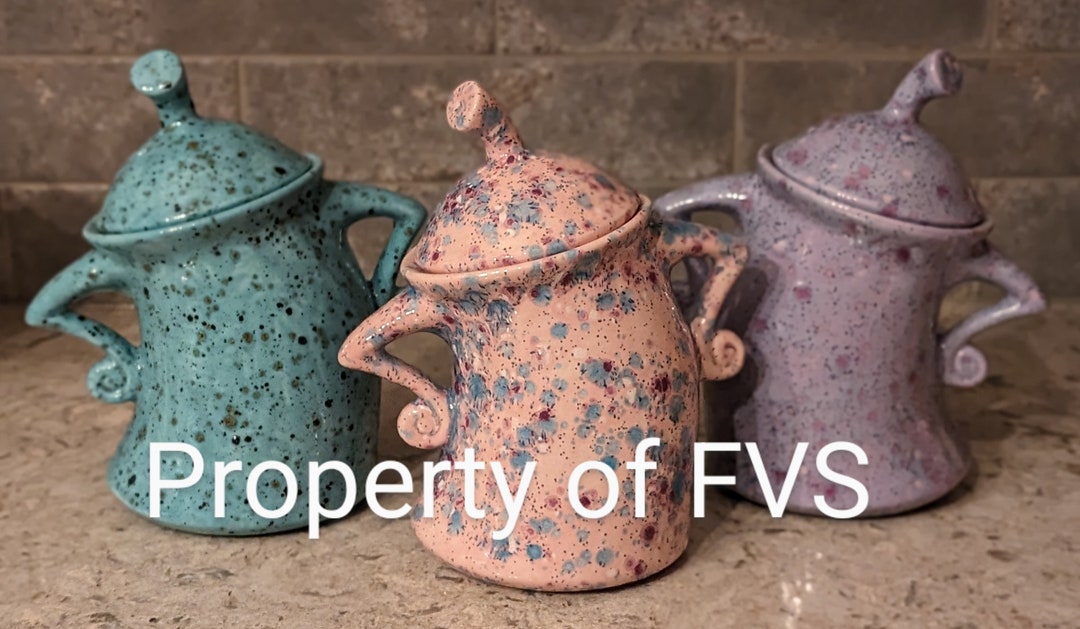 everyone pottery container (DOT) everyone pottery container (DOT)