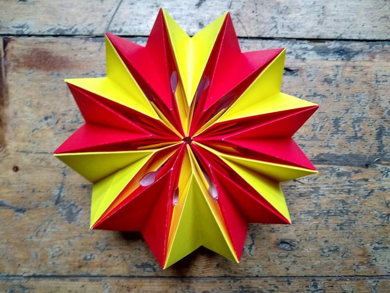 Exploding Firework Origami Action Toy Kit
