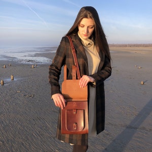 Кожаная сумка-мессенджер женская Коричневая сумка через плечо Сумка на плечо Подарок для нее image 4