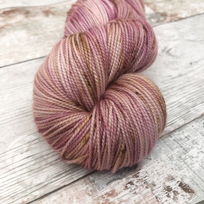 ANTIQUE ROSE Hand Dyed Speckled Yarn Rose Pink Mauve Etsy