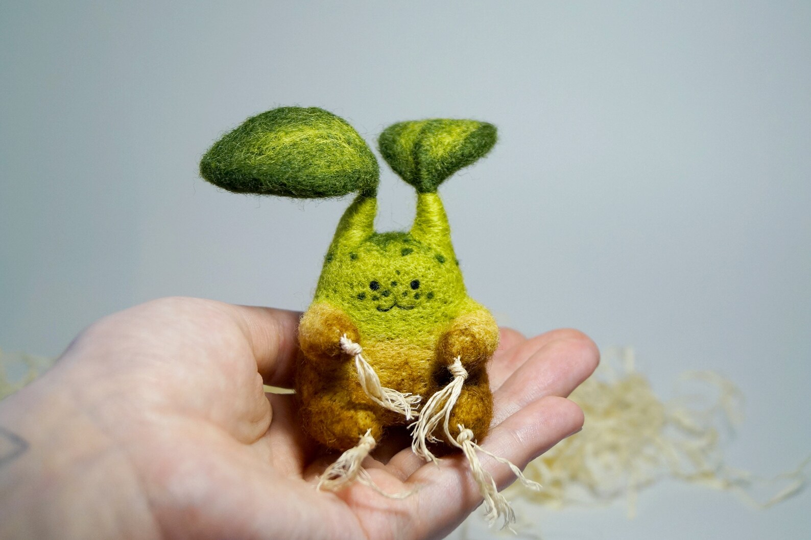 Needle felted sculpture green plant. Small fabulous handmade | Etsy