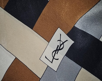 Foulard en soie vintage Yves Saint Laurent YSL 50 x 50 cm – Foulard de créateur original