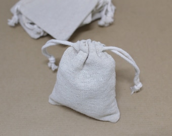 Small linen pouches