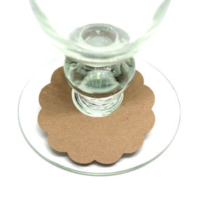 Etiquetas para pies de vidrio en blanco con papel kraft