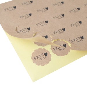 Stickers rosace "FAIT avec amour"