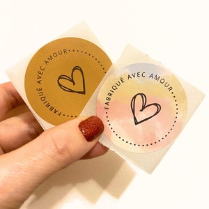 Stickers "fabriqué avec amour" 5 cm