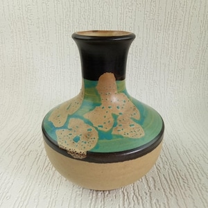 B Welsh 1971 Pacific Stoneware Oregon Art  Pottery Vase Signed USA Made 6.5&quot; MCM