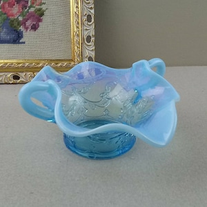 Vtg Dugan Diamond Glass Blue Opalescent Maple Leaf Loop Handles Bon Bon Dish 7x8