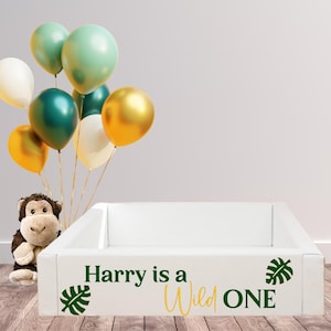 Gepersonaliseerde Wild One First Birthday-stickers - perfect om mee te spelen
