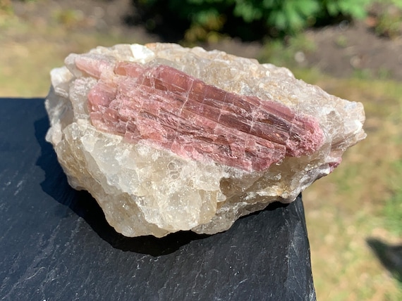 ピンクトルマリンと雲母の石英、天然標本 - Etsy 日本