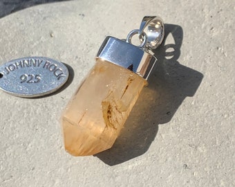 Pendentif à pointe de cristal de quartz de mangue naturelle, fait à la main en argent sterling 925