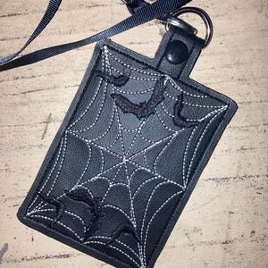Porta credencial espeluznante, oscuro y gótico, porta credencial con cordón, porta credencial con cartas del tarot, porta credencial para convenciones