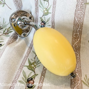 French Savon de Marseille Rotary Wall-Mounted Soap - Mount and Soap (240g) included