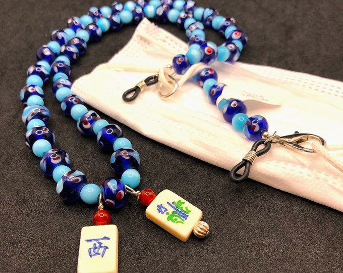 Mahjong glasses mask holder necklace