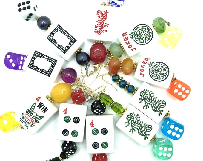 Mahjong earrings with dice