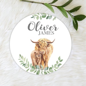 Highland Cow Name Sign, Baby Boy Personalized Sign, Round Wood Sign, Custom Highland Cow Nursery Decor, Farm Baby Shower, Newborn Gift S551