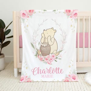 Kocyk z Kubusiem Puchatkiem dla dziewczynki, spersonalizowany kocyk z Kubusiem Puchatkiem, klasyczny kocyk z imieniem Kubusia Puchatka – prezent urodzinowy dla dziewczynki na baby shower SB606