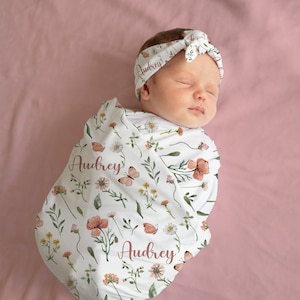 Inbakeren set wilde bloemen babymeisje - aangepaste deken hoofdband set - babyshower cadeau naam aankondiging - gepersonaliseerde inbakerset voor babymeisje -
