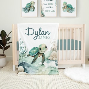 Meeresschildkröten-Babydecke- Personalisierte Baby-Decke unter dem Meer-Namensdecke- Babypartygeschenk- Benutzerdefiniertes Babygeschenk- Ozean-Kinderzimmer SB561