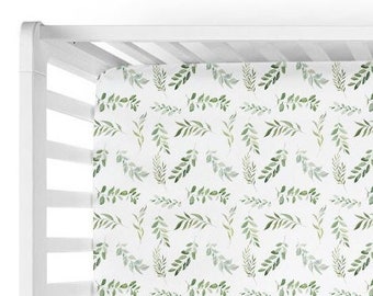 Benutzerdefinierte Greenery Crib Sheet - Benutzerdefinierte Safari Crib Bedding - Geschlechtsneutrales Crib Sheet mit Blättern - Baby Shower Geschenke. Safari Kinderbettwäsche