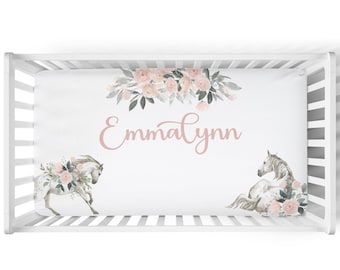 Personligt spjälsängslakan för häst - Sängkläder för häst. Anpassad bondgårdsbabyshower, sängkläder för hästflicka - bohemiskt blommigt hästbarnrum SS548
