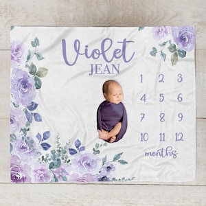 Manta de hito floral de lavanda con nombre, manta personalizada para niña con rosas moradas, regalo de baby shower para nueva mamá, accesorios fotográficos para recién nacidos SM567