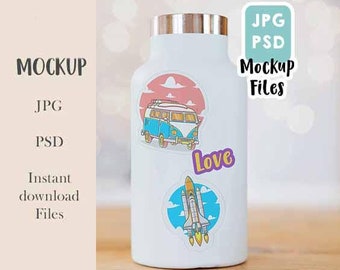 JPG + PSD Vinyl Aufkleber / Aufkleber Wasserflaschen Aufkleber Mockup, SVG Wasserflasche Produkt Mockup, Hydroflask Etiketten, Hand halten Mockup, Aufkleber
