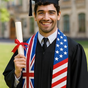 Estola de graduación con la bandera del país