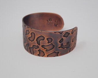 1" Leopard gemusterte Kupfer Manschette Armband.