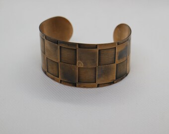 Art Deco Square Patterned Bronze Cuff Armband.
