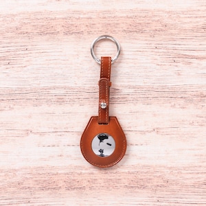 Étui AirTag en cuir, Porte-clés AirTag personnalisé, Étui en cuir AirTag, Porte-clés AirTag fait main, Cadeau de 1er anniversaire, Cadeau de mariage