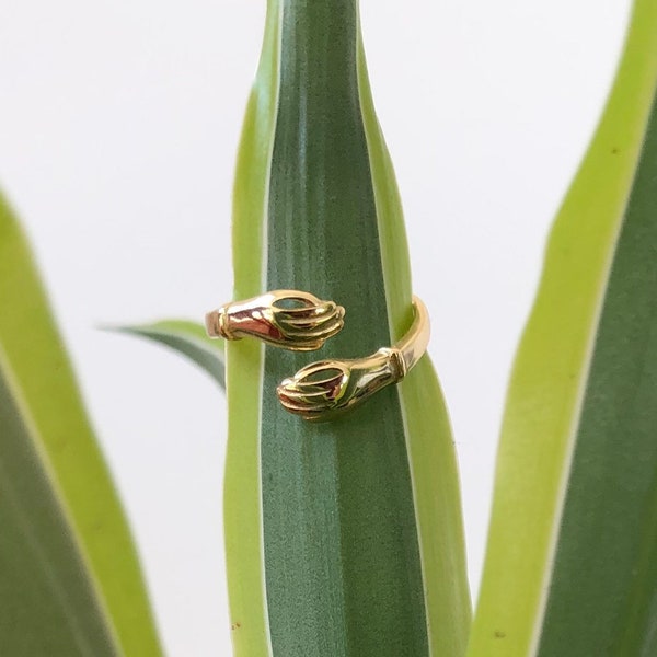 Gold Hands Ring, Hug Ring, Adjustable Hand Holding Ring, Art Deco Ring, Dainty Boho Jewelry, Valentine's Day  Gift, Gift for her/Family