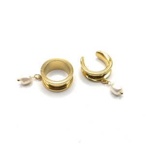 Gold fresh water Pearl Silver 316l Surgical steel Screw Fit Dangle Ear Tunnel available in 3mm 8GA 30mm 1.18 Gauges image 2