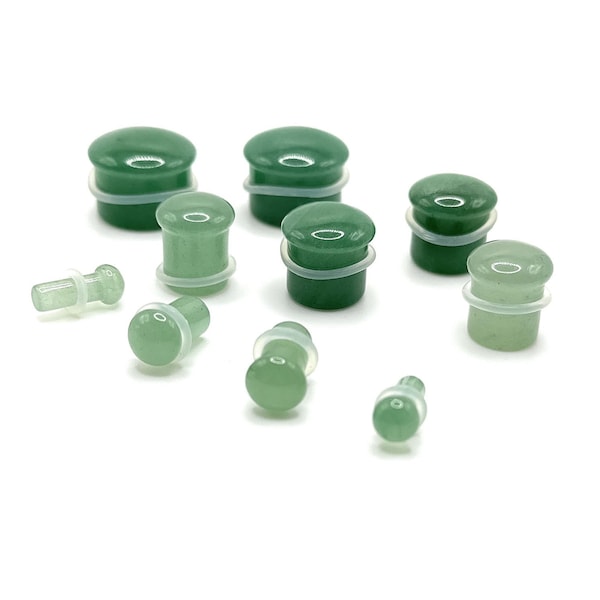 Plug évasé simple en pierre d'aventurine verte avec joint torique disponible dans les tailles 4 mm - (6 g) 16 mm (5/8 po.) Jade très extensible