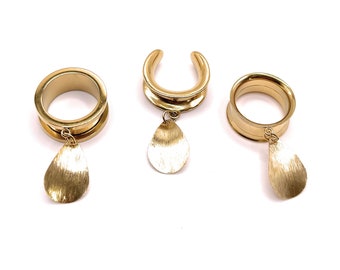 Gold Teardrop 316l Surgical steel Screw Fit Dangle Tunnel available in 6mm (2GA) - 30mm (1.18") Gauges, Bridal. Wedding,