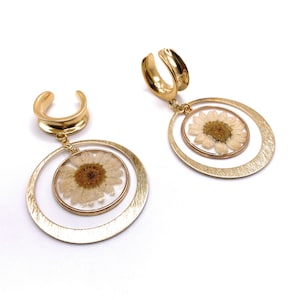Gold Flower Ear Plugs: Surgical Steel Horseshoe Tunnels