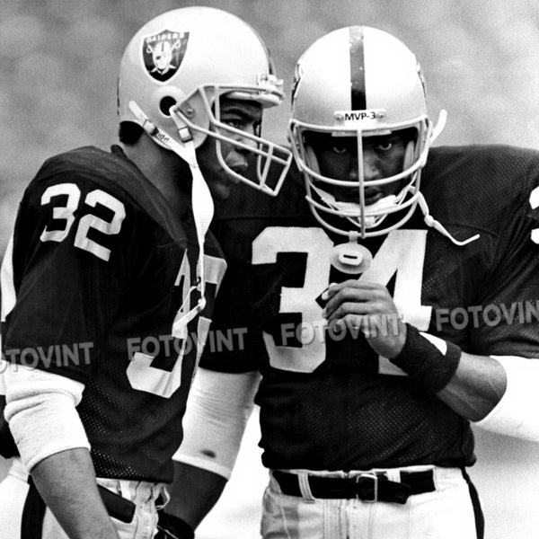 Bo Jackson & Marcus Allen Photo Picture LOS ANGELES RAIDERS Football Photograph 8x10, 8.5x11, 11x14, 11x17 or 16x20 (mallen bjackson MP3)