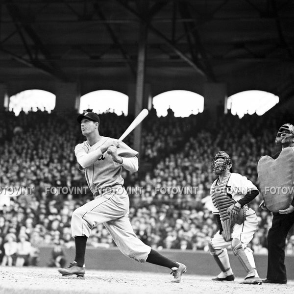 HANK GREENBERG Photo Picture DETROIT Tigers Baseball Photograph Print 8x10, 8.5x11, 11x14 or 16x20 (HG1)