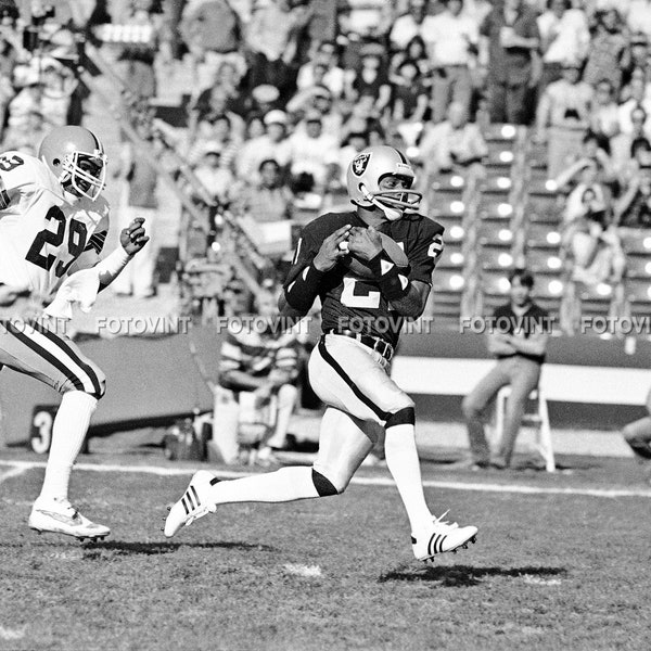 CLIFF BRANCH Photo Picture OAKLAND Raiders Football Photograph Print 8x10, 8.5x11, 11x14 or 16x20 (cbranch CB1)